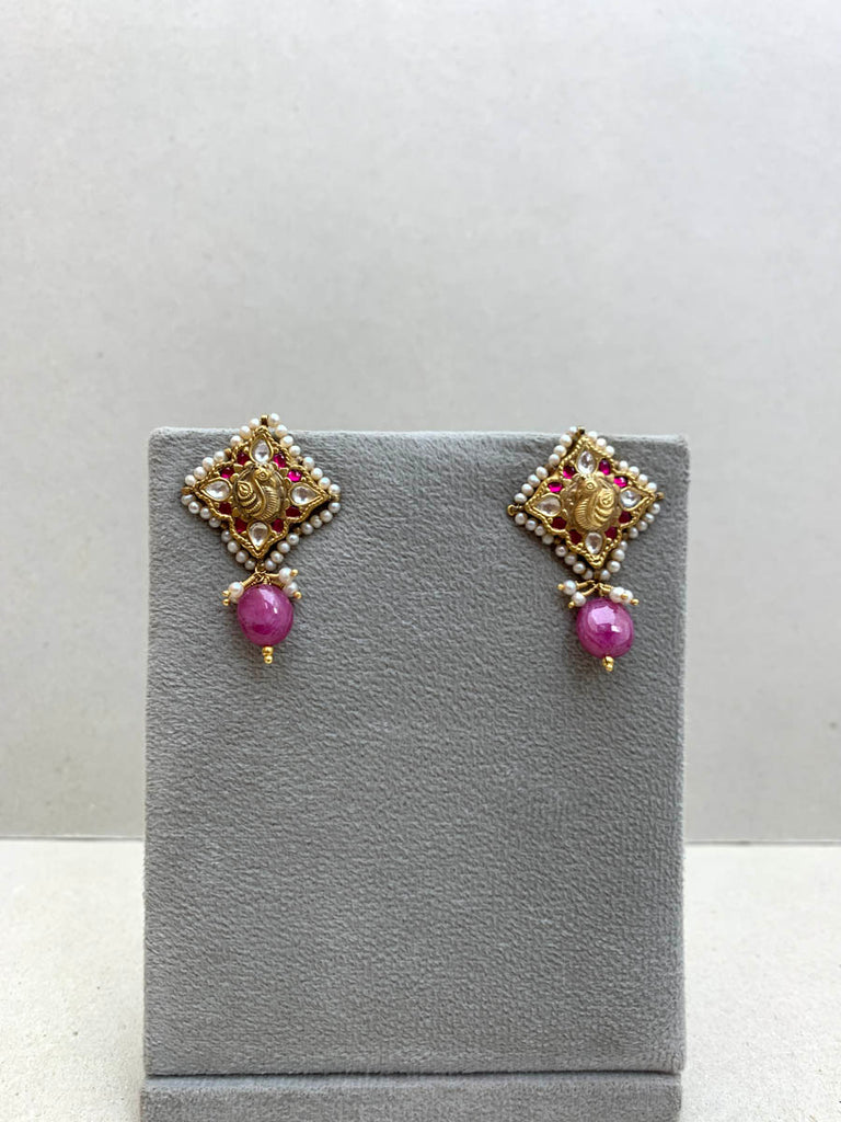 AA1397 Rambaugh Antique Studs