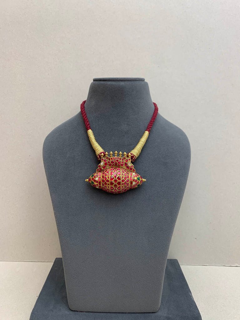 AJ1325  Heritage Antique Necklace