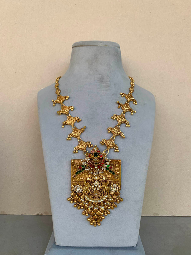 AJ793 Rambaugh Antique Necklace