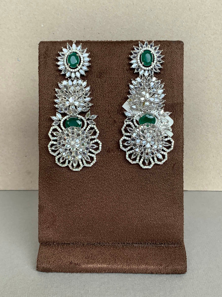 DE147 Green Diamond Earrings