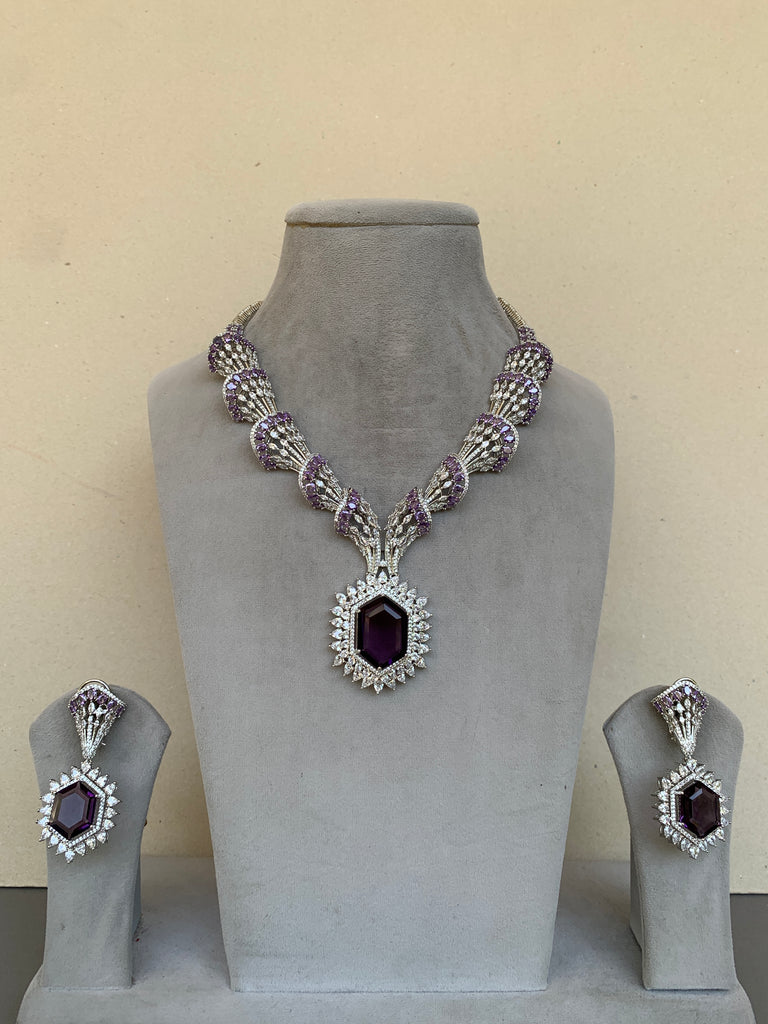 DN1055  Diamond Set