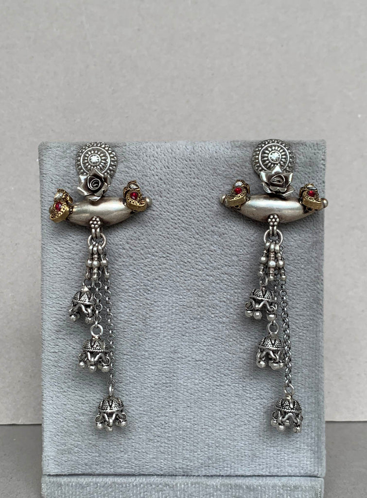 E1419 Maahru Silver Earrings