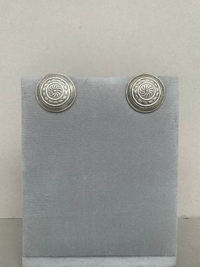 E1518  Maahru Silver Earrings