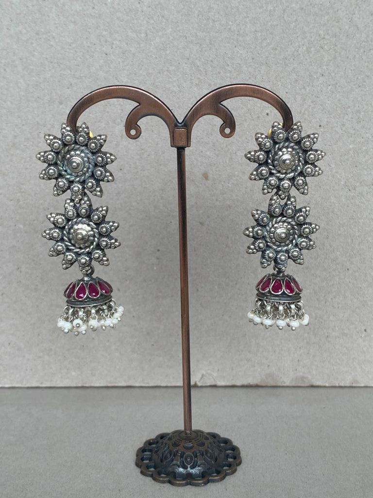 E1529  Maahru Silver Earrings