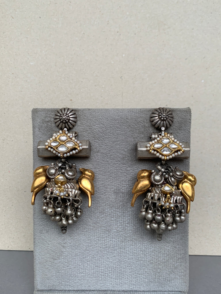 E1616 Maahru Silver Earrings