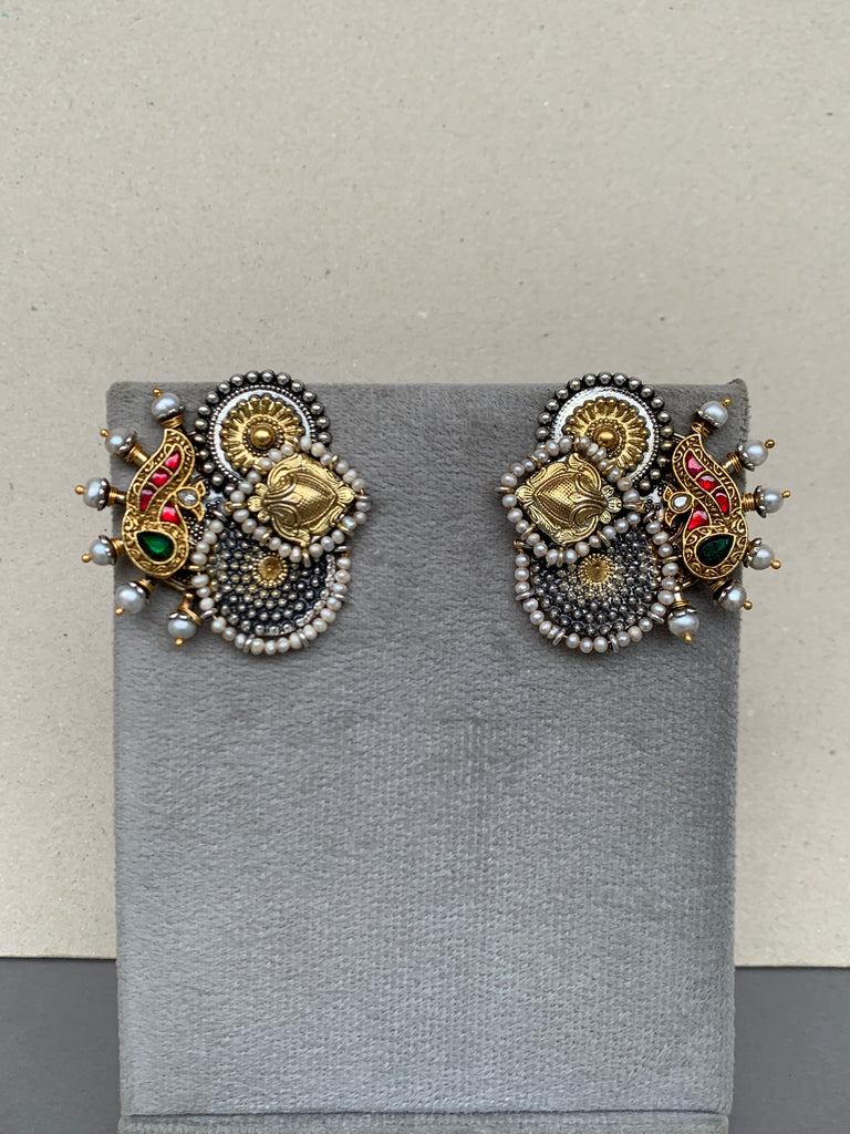 E1639 Maahru Silver Earrings