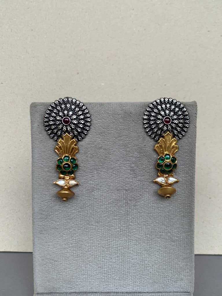 E1764 Maahru Silver Earrings