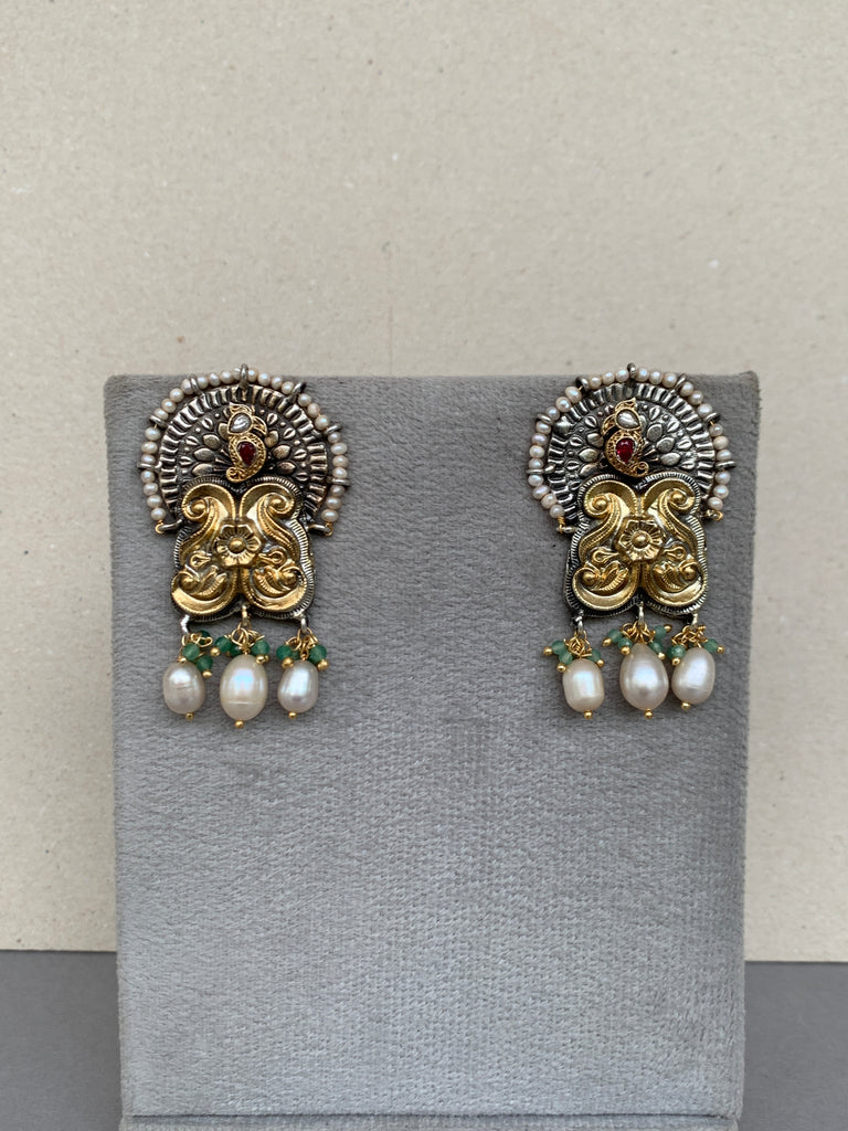 E1776 Maahru Silver Earrings