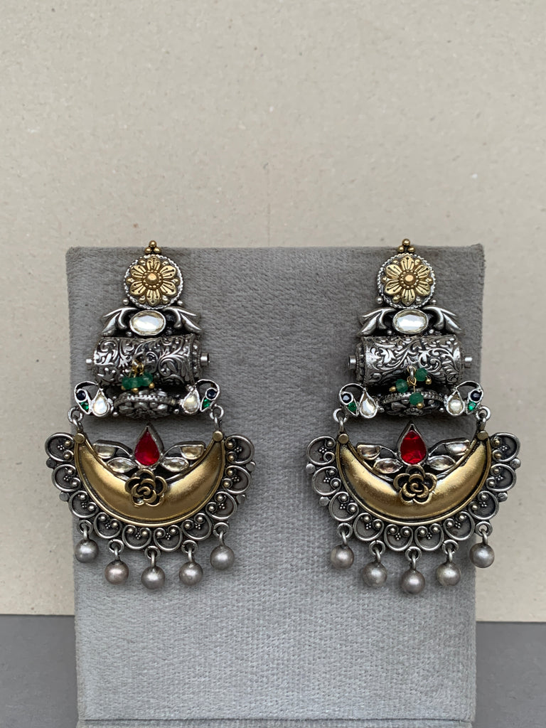 E1811 Maahru Silver Earrings
