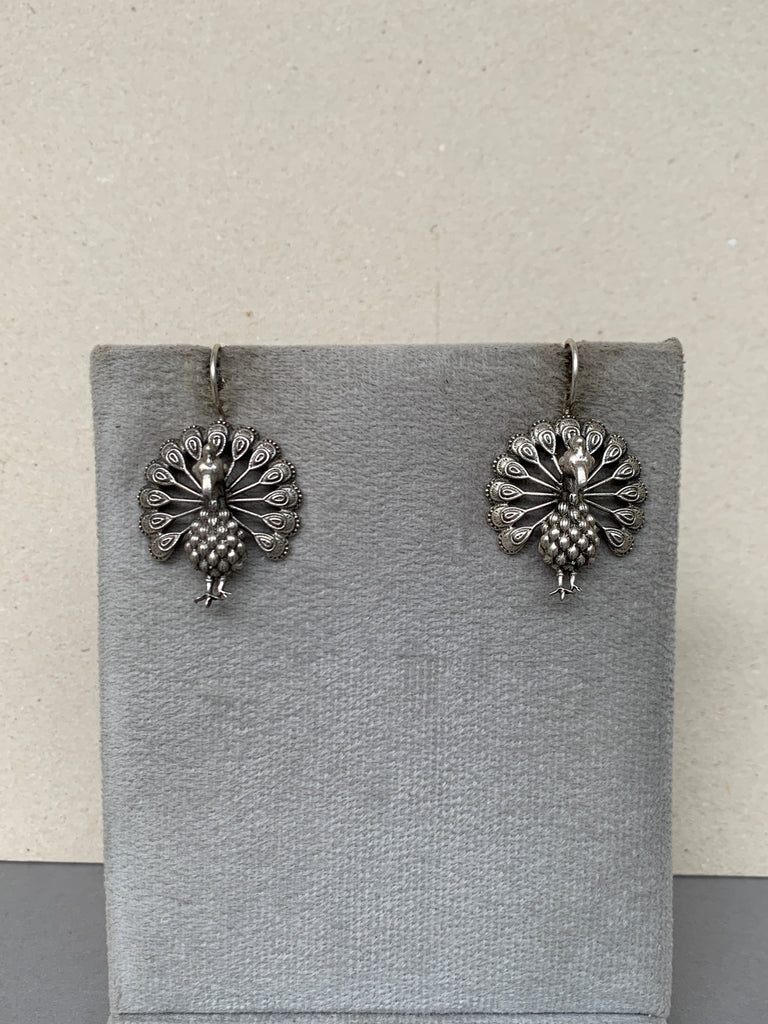 E1817 Maahru Silver Earrings