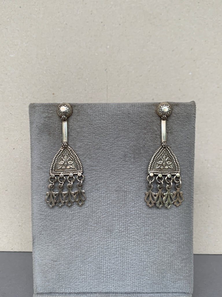 E1824 Maahru Silver Earrings