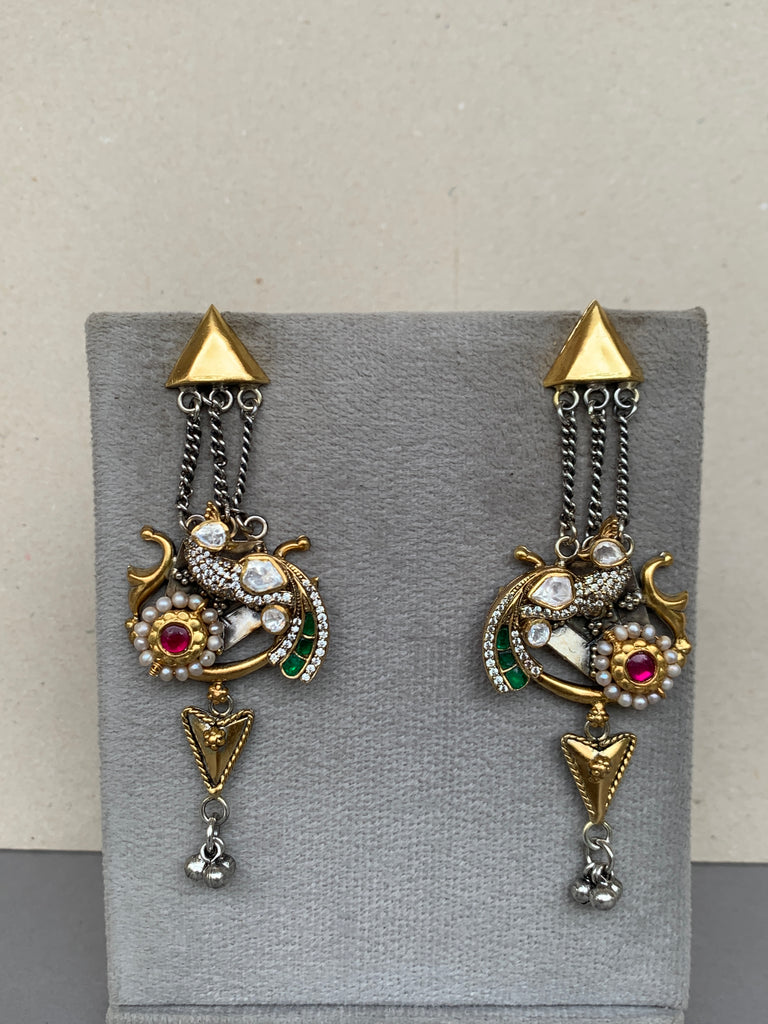E1832 Maahru Silver Earrings