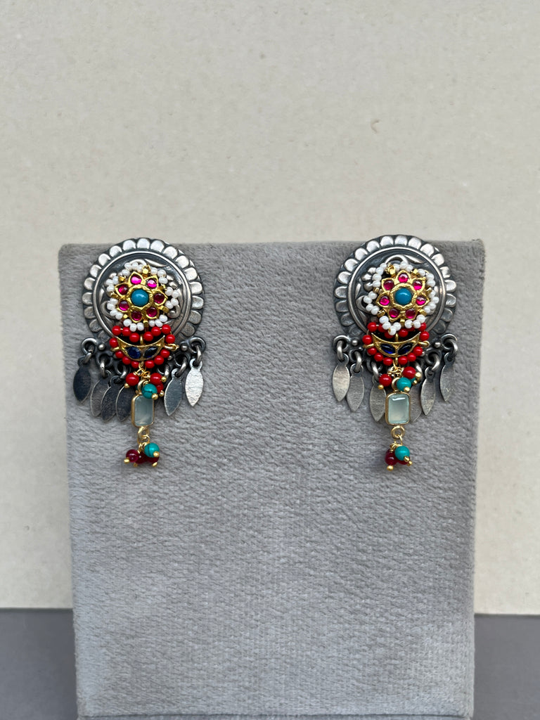 E1906 Maahru Silver Earrings