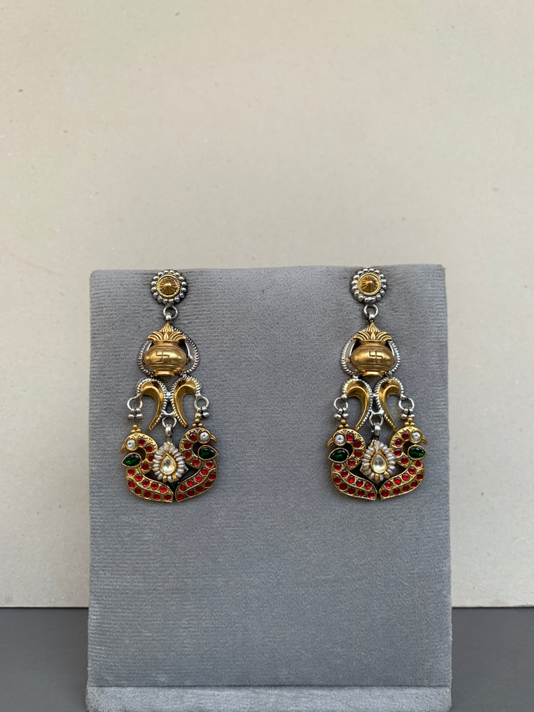 E1927  Maahru Silver Earrings