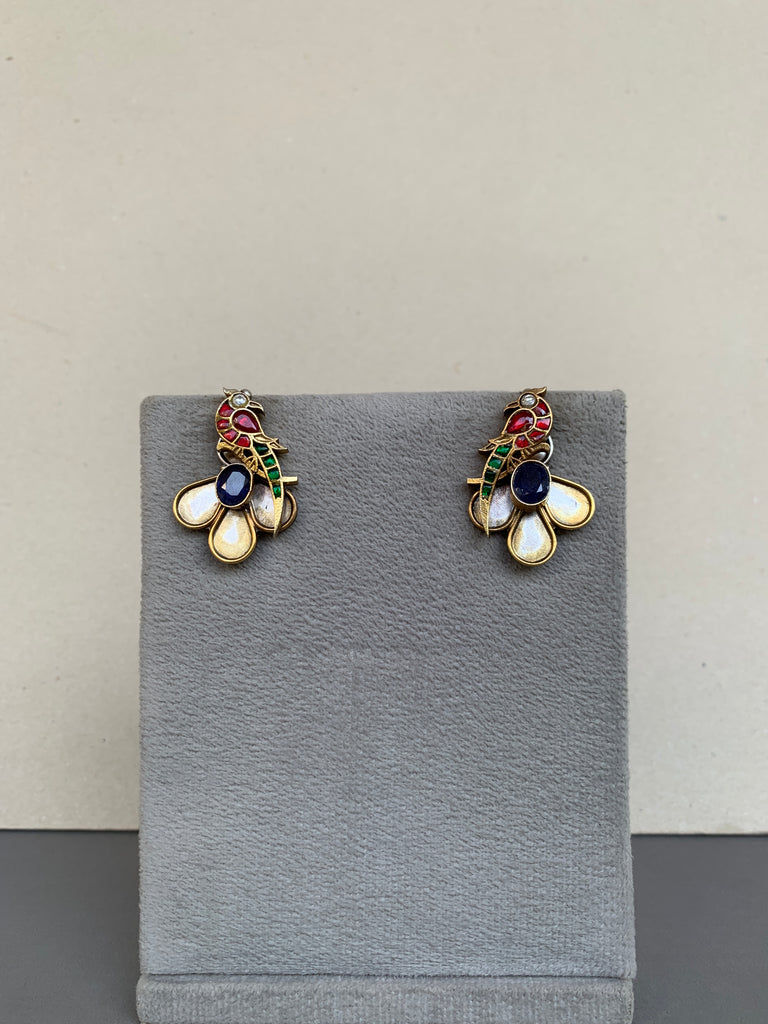 E1948L  Maahru Silver Earrings