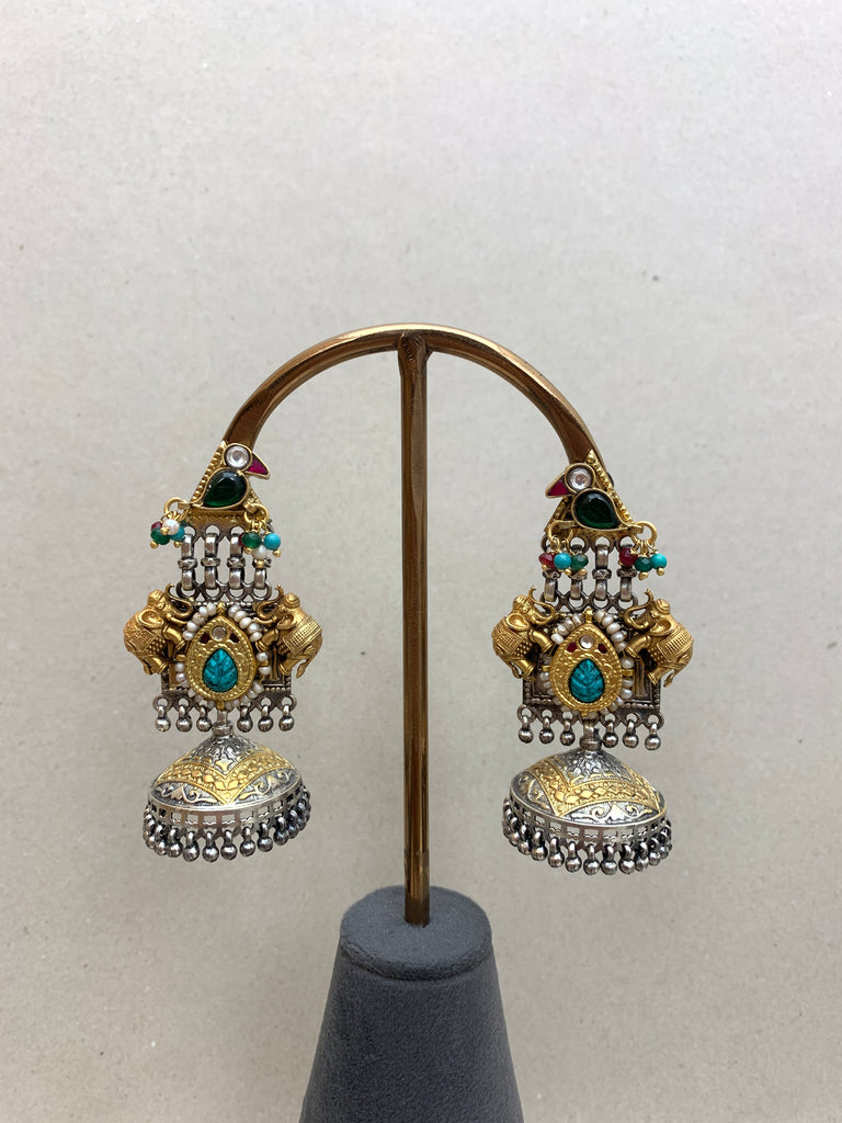 E1963 Maahru Silver Jhumka