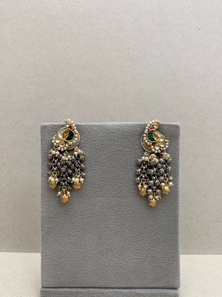 E1966  Maahru Silver Earrings