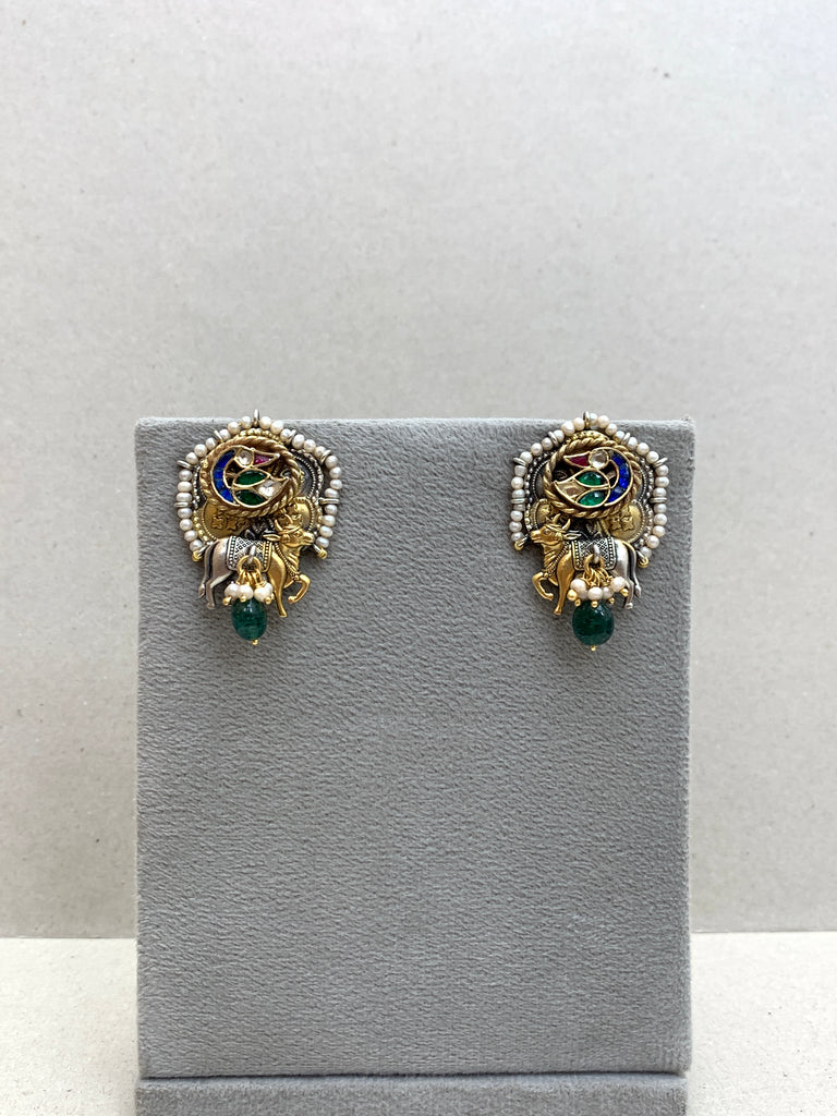 E1968  Maahru Silver Earrings