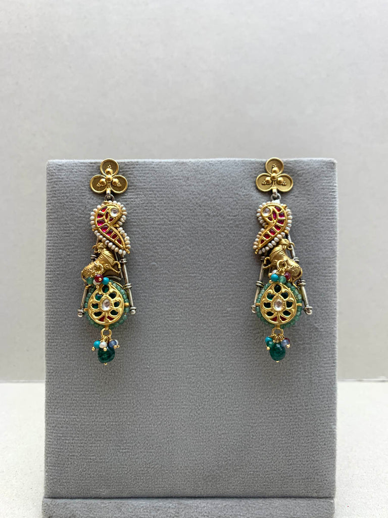 E1999  Maahru Silver Earrings