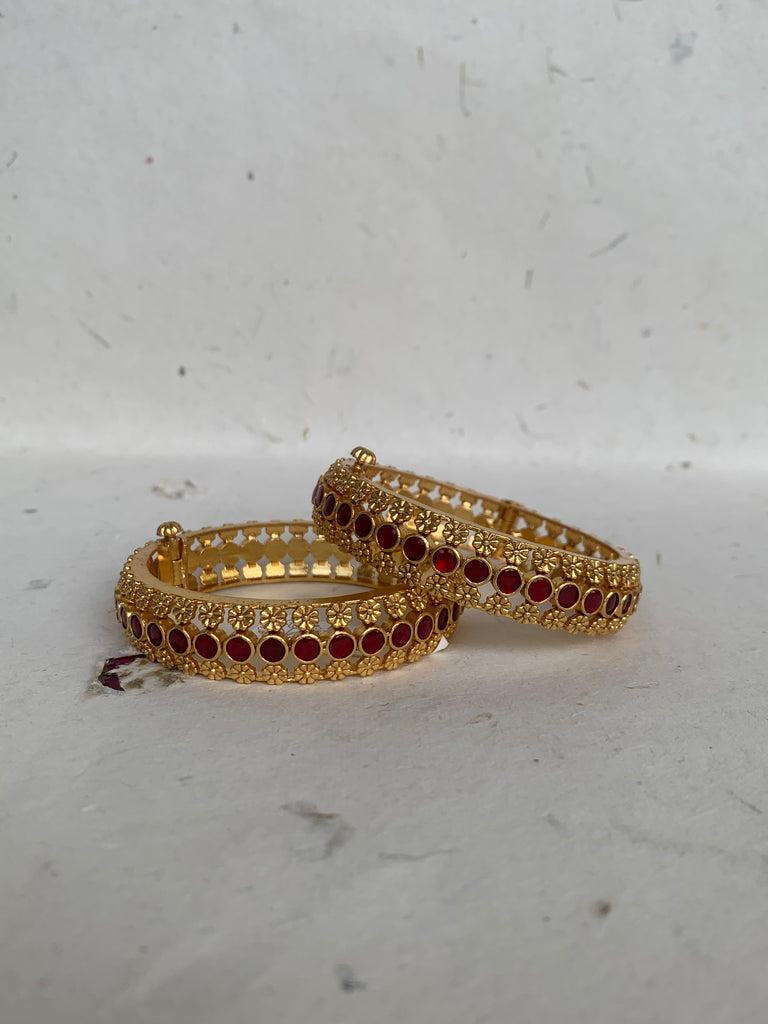 FB084 Antique Jadau Bangle