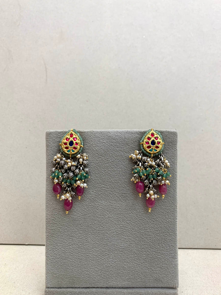FE48  Maahru Silver Earrings