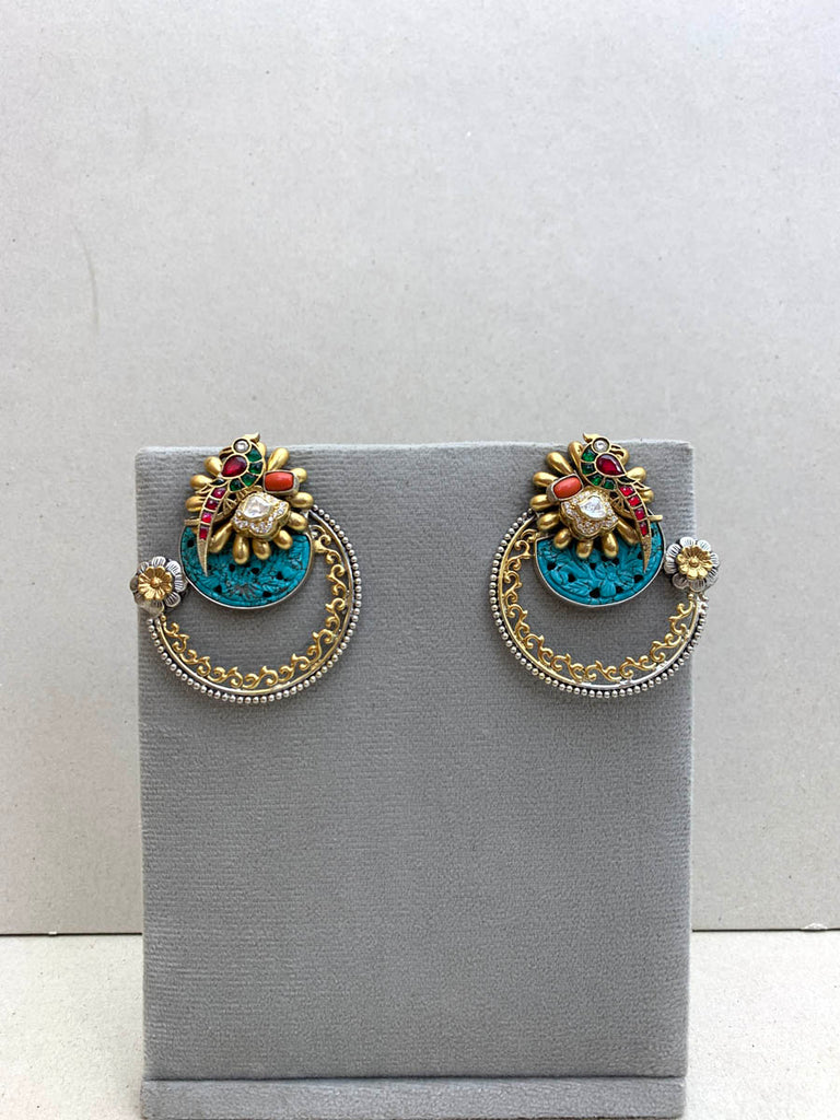 FE54  Maahru Silver Earrings