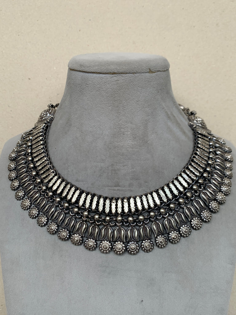 FS104 Maahru Silver Set