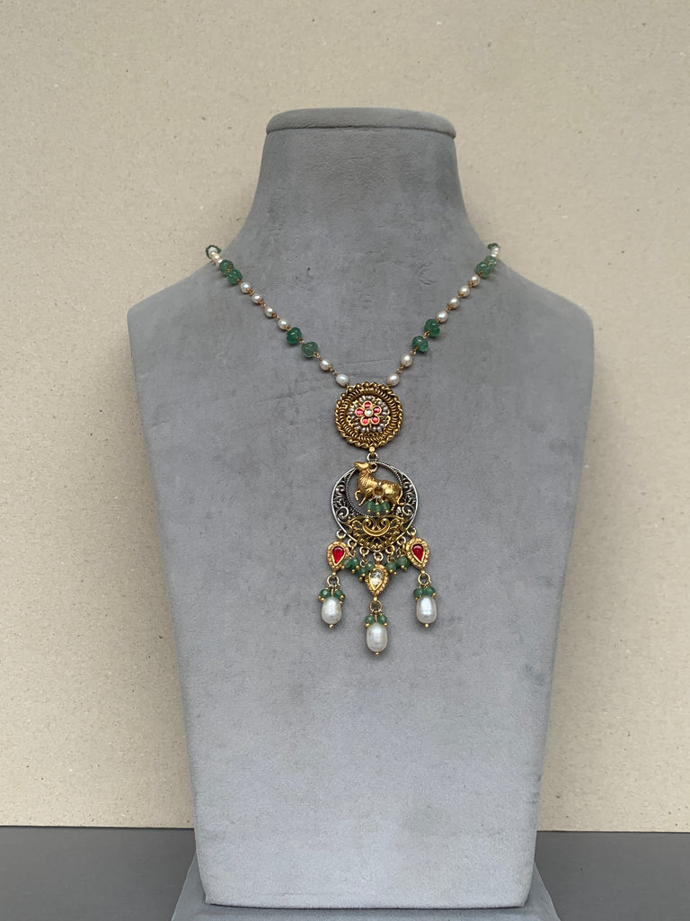 FS11 Maahru Silver Necklace