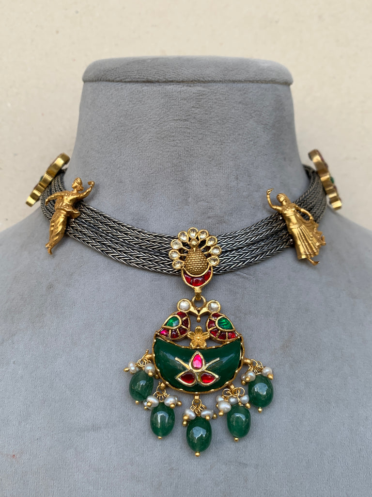 FS129  Maahru Silver Necklace