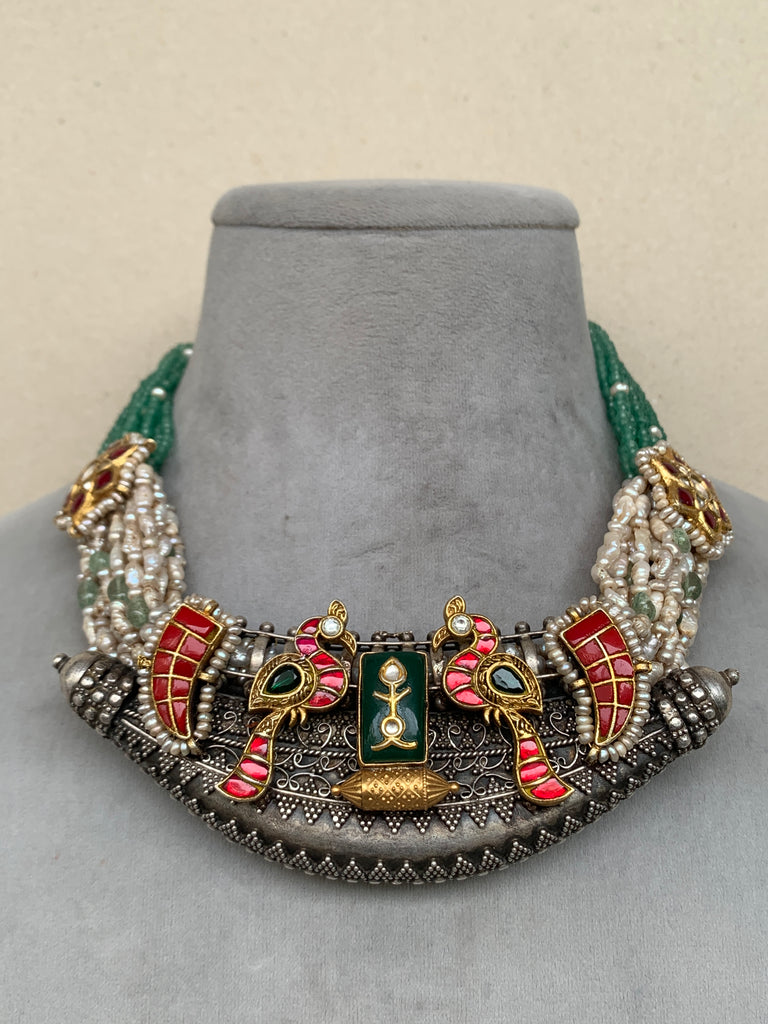 FS153  Maahru Silver Necklace