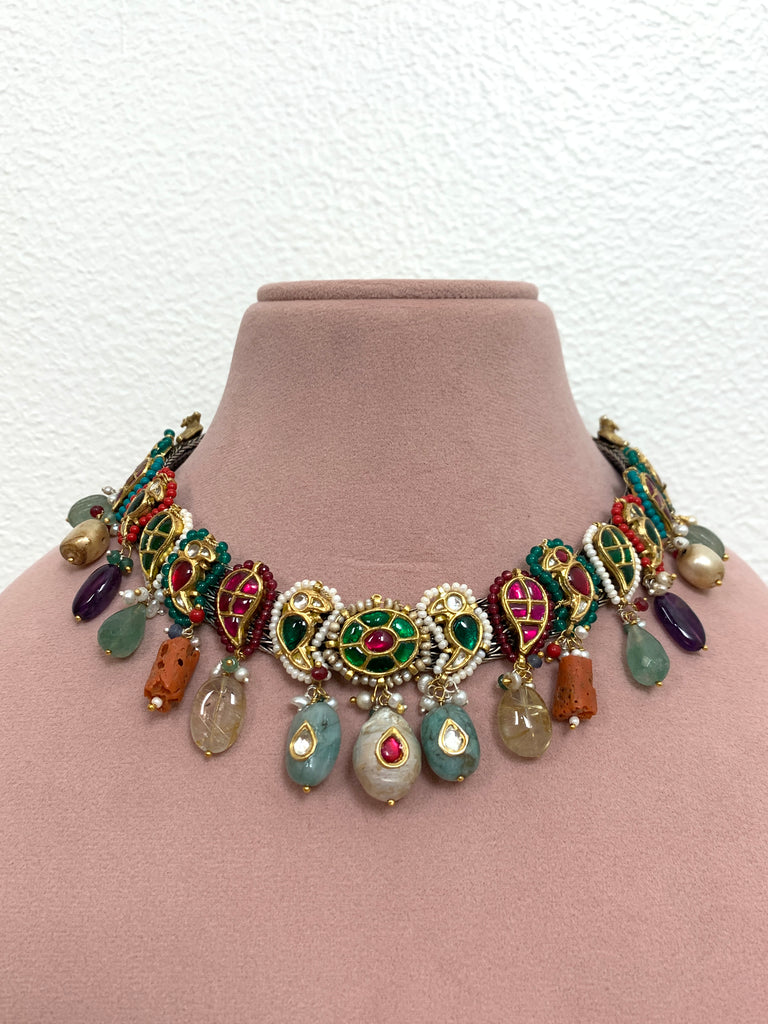 FS241   Maahru Silver  Necklace