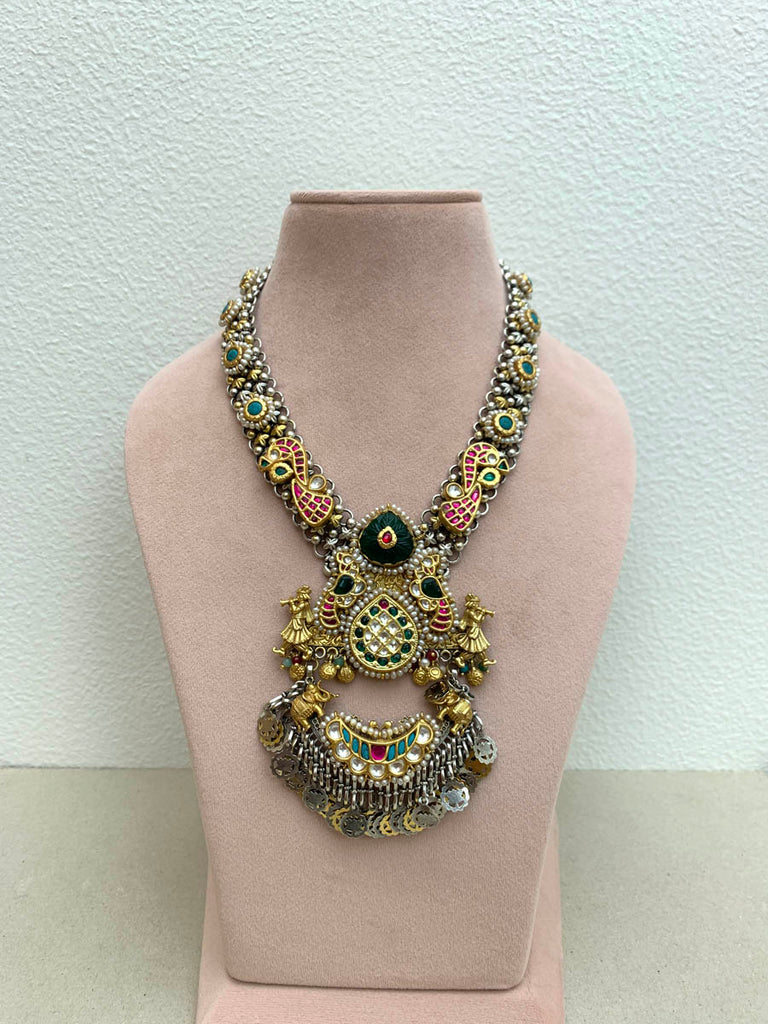FS246 Maahru Silver Necklace