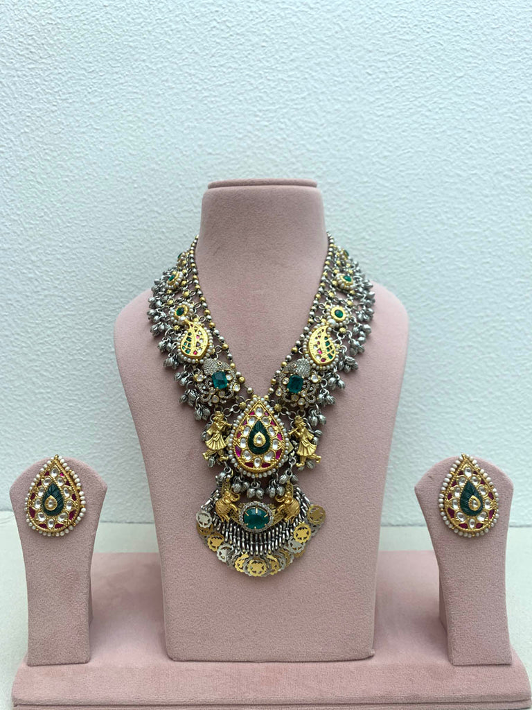 FS252  Maahru Silver Set