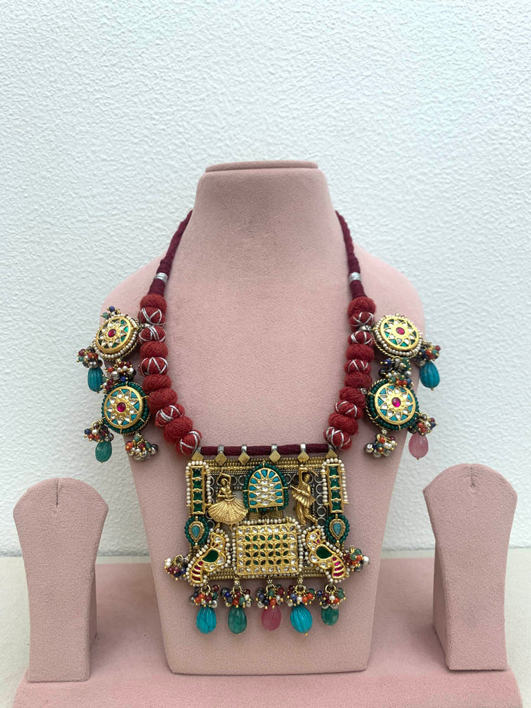 FS260 Maahru Silver Necklace