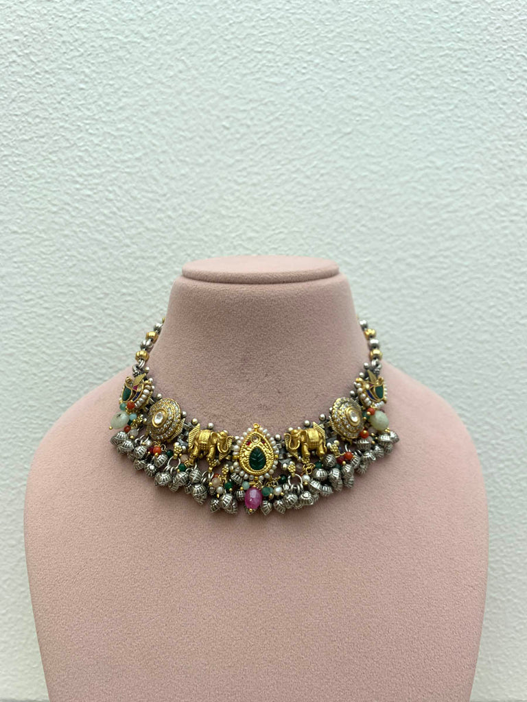 FS261 Maahru Silver Necklace