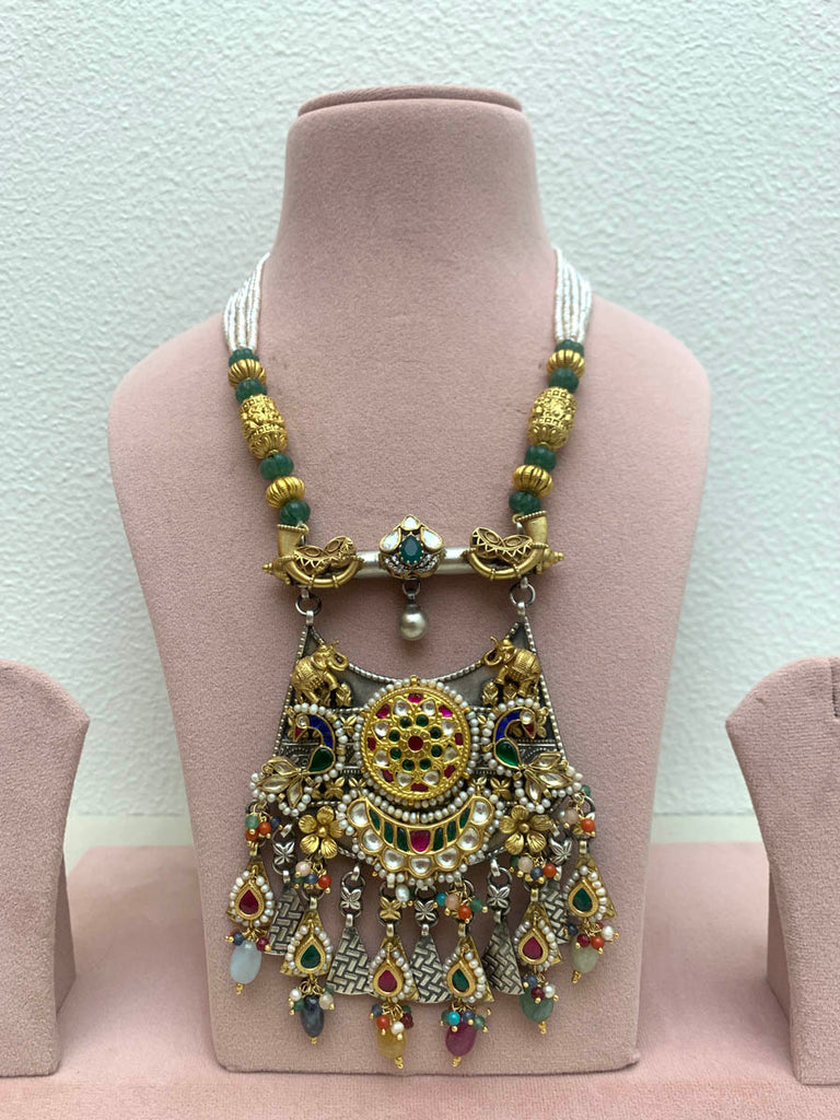 FS263 Maahru Silver Set Necklace