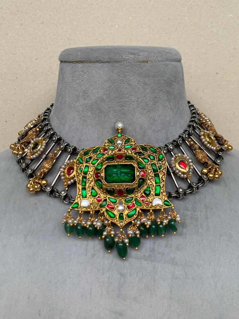 FS57 Maahru Silver Necklace