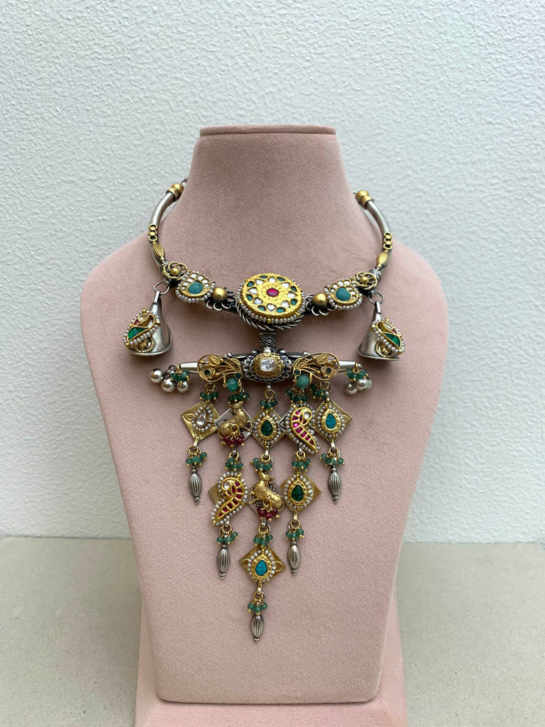 FS258 Maahru Silver Necklace