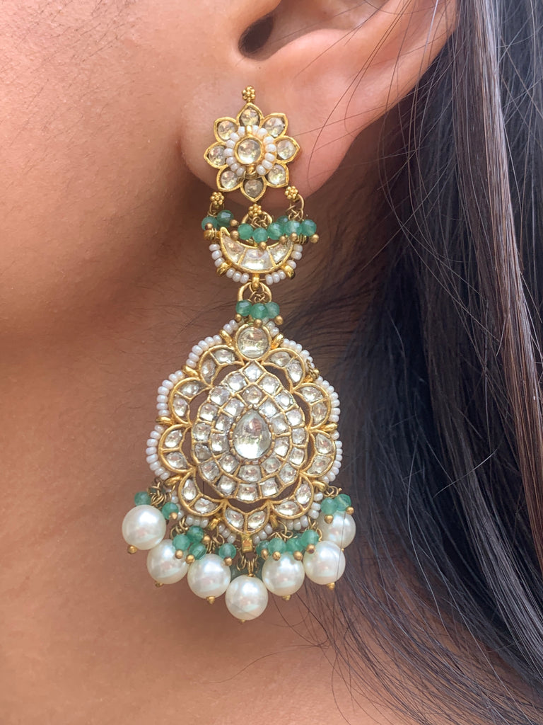 TN427W White Jadau Earrings