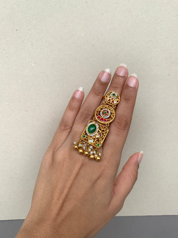 JV514  Antique Jadau Ring