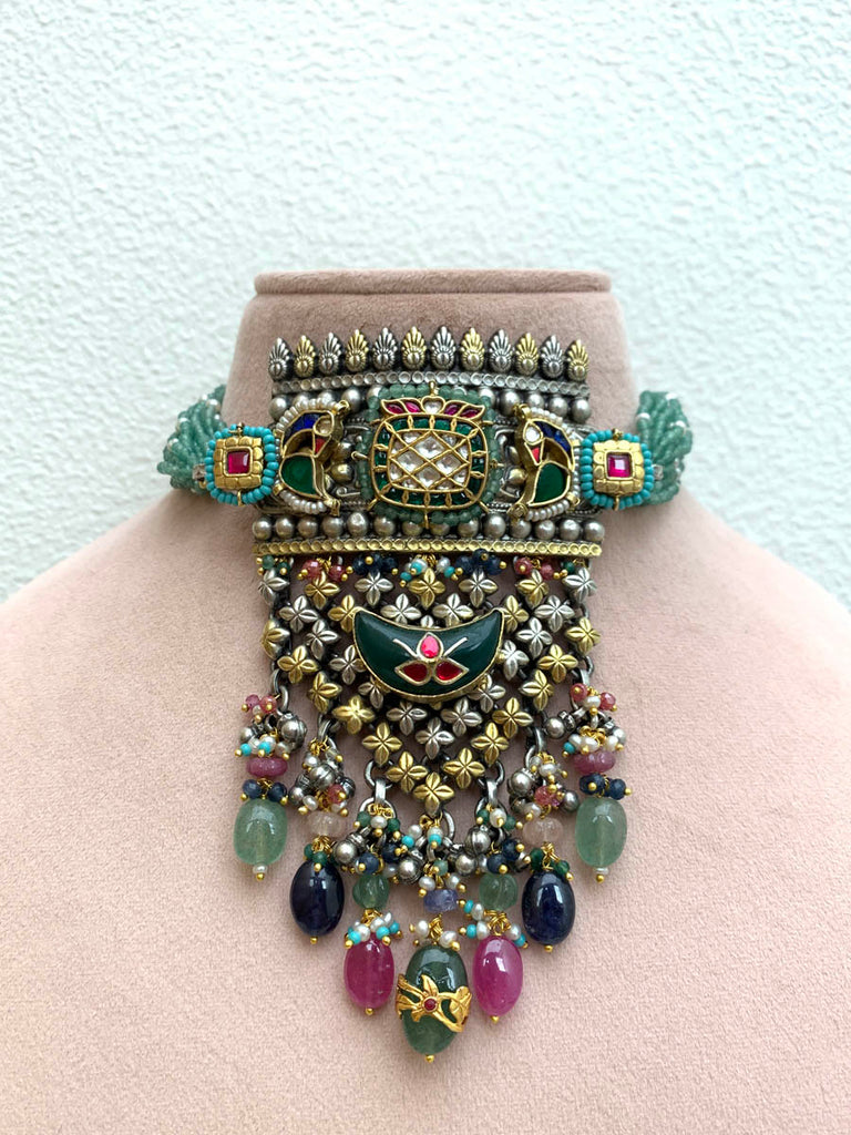 FS331  Maahru Silver Necklace