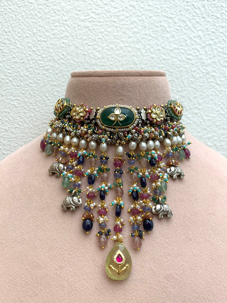 FS335  Maahru Silver Necklace