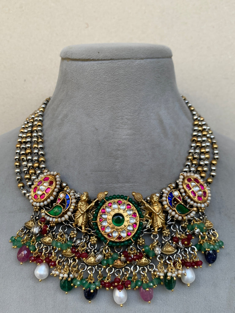 FS123  Maahru Silver Set