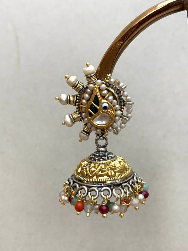 FE52  Maahru Silver Jhumka