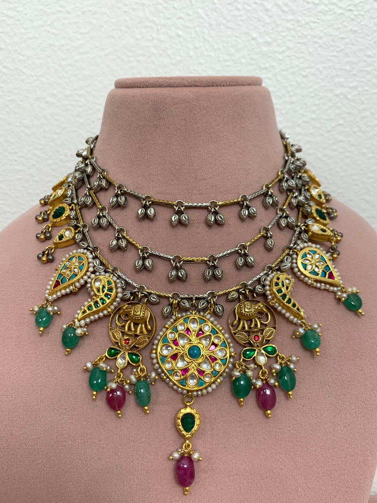 FS237   Maahru Silver Set
