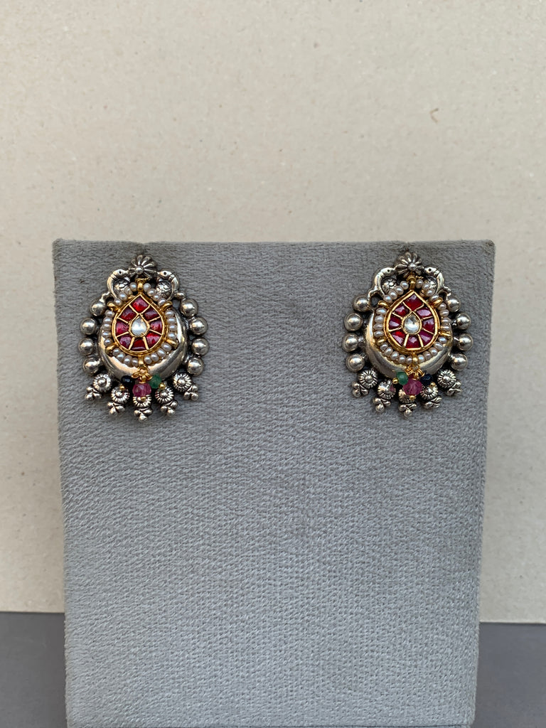 E1883 Maahru Silver Earrings