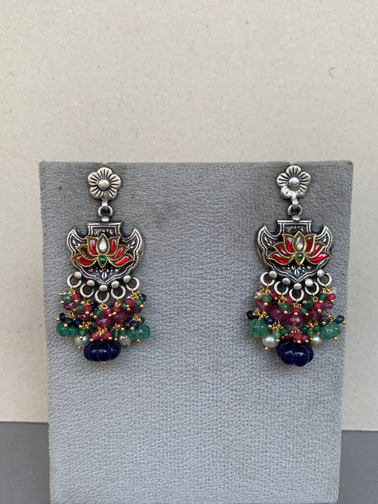 E1882 Maahru Silver Earrings