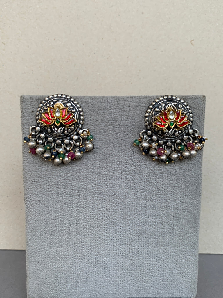 E1880 Maahru Silver Earrings