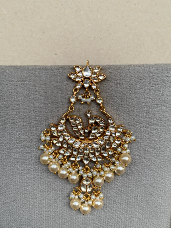 TN637W Jadau Earrings