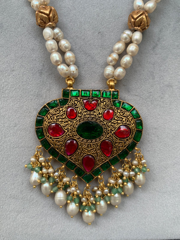 AJ851 Rambaugh Antique Necklace